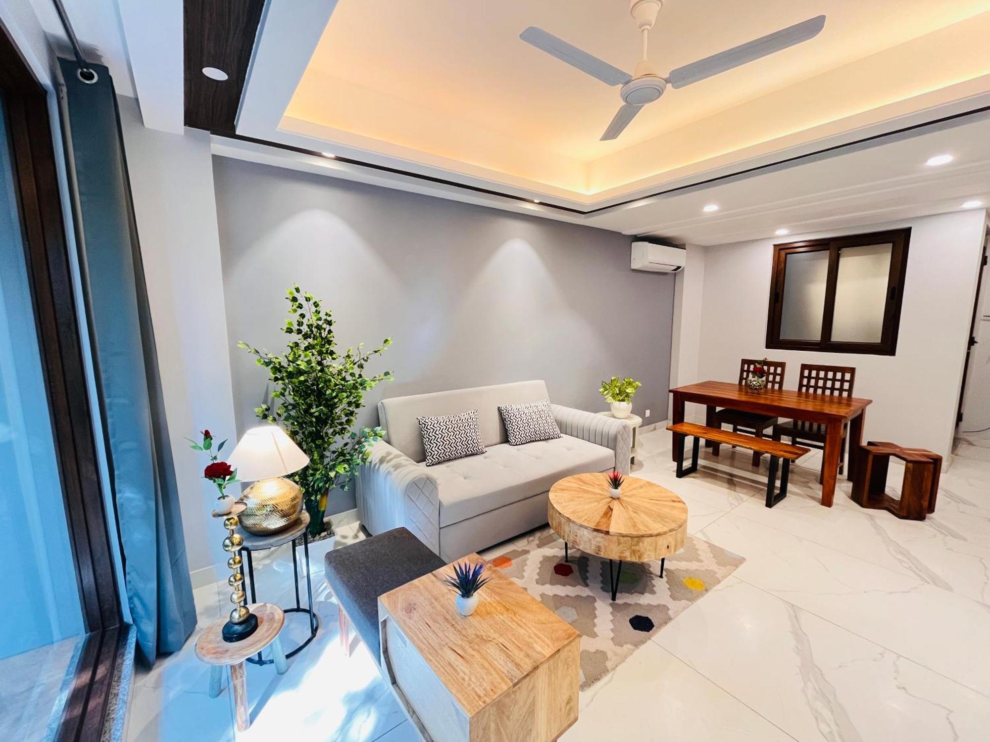 ניו דלהי Hotel Gianmala Residency South Extension Near Aiims Delhi מראה חיצוני תמונה